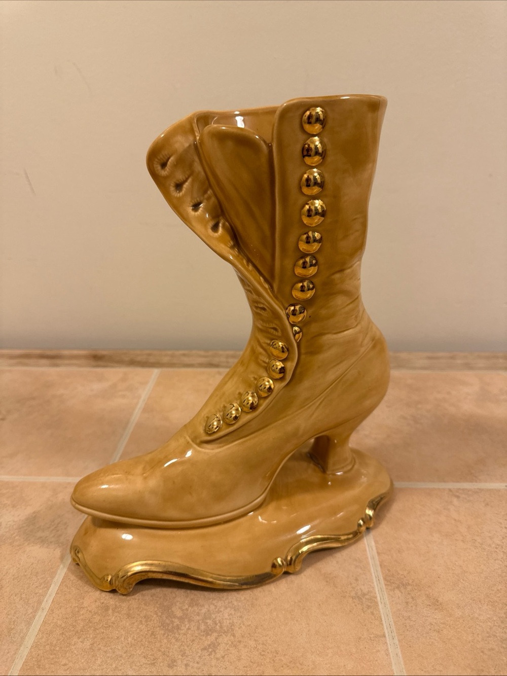 Vintage Atlantic Mold Ceramic Victorian High Top Button Boot Shoe Vase Planter